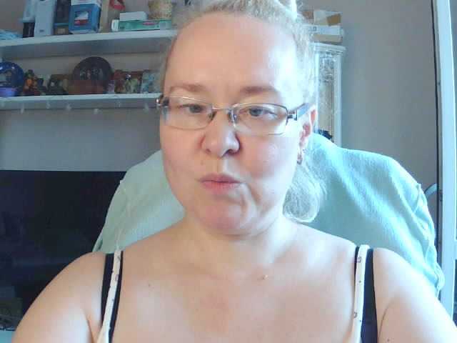 Viola27 live webcam show