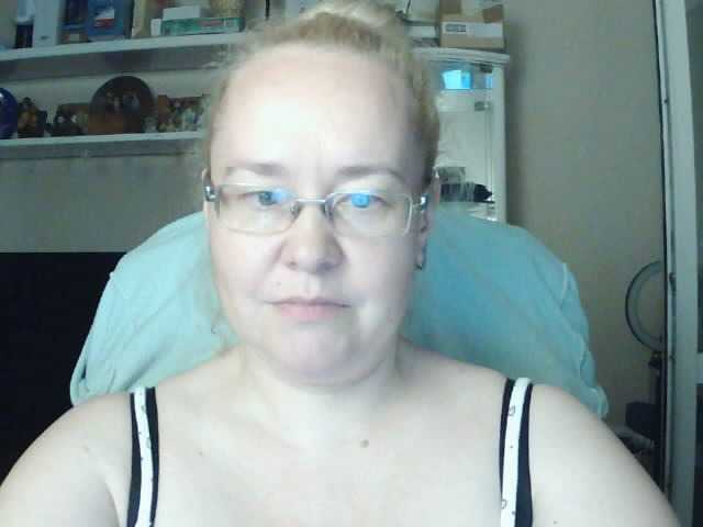 Viola27 live webcam show