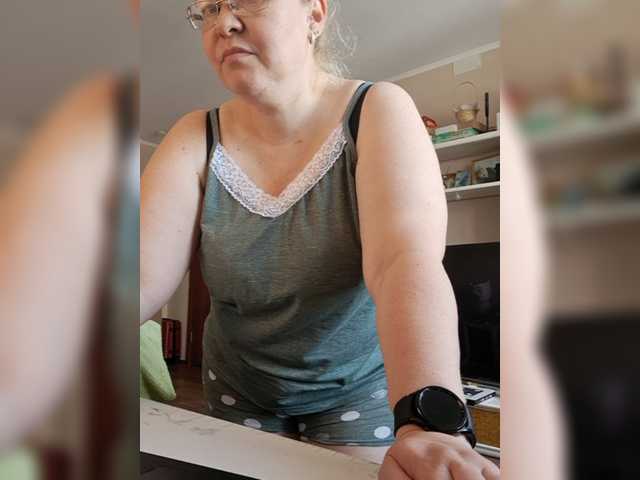 Viola27 live cam on BongaCams