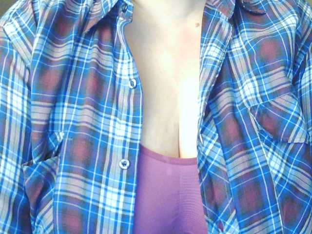 Viola27, live now on BongaCams