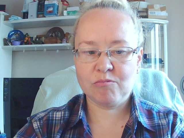 Viola27 live cam on BongaCams
