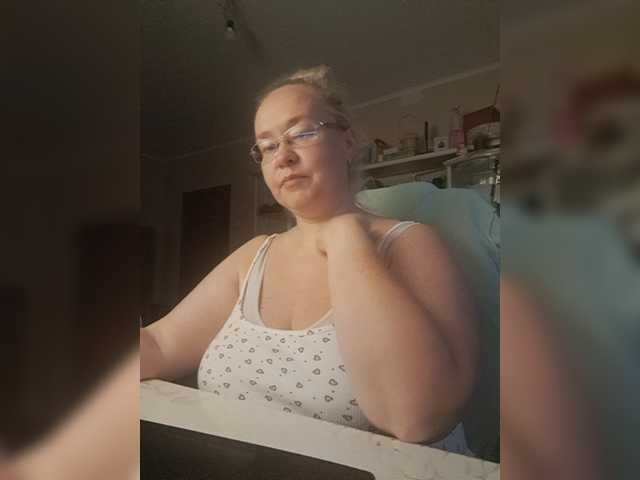 Viola27 live cam on BongaCams