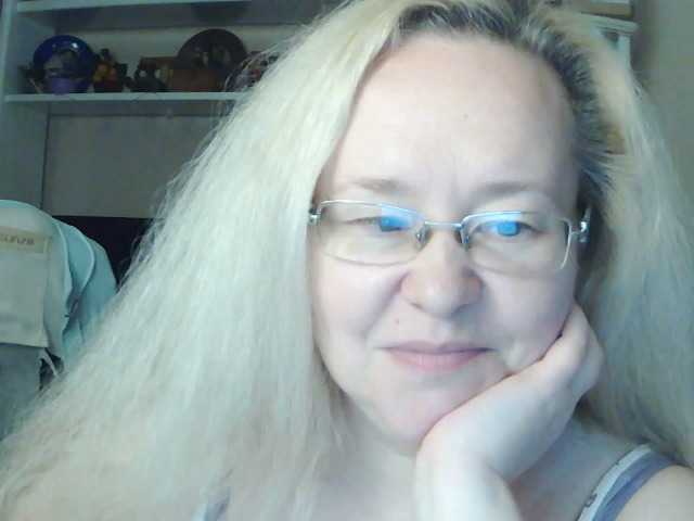 Viola27 live cam on BongaCams