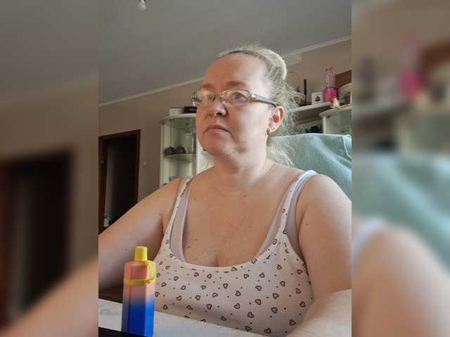 Viola27 live cam on BongaCams