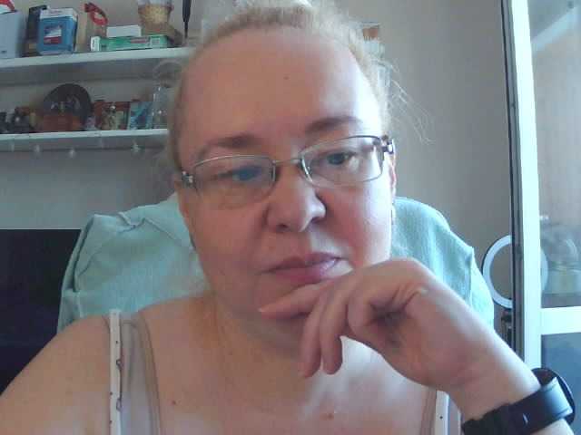 Viola27 live webcam show