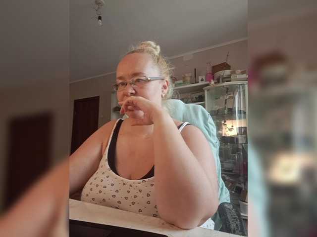Viola27 live cam on BongaCams