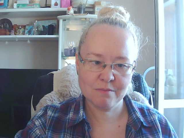 Viola27 live cam on BongaCams