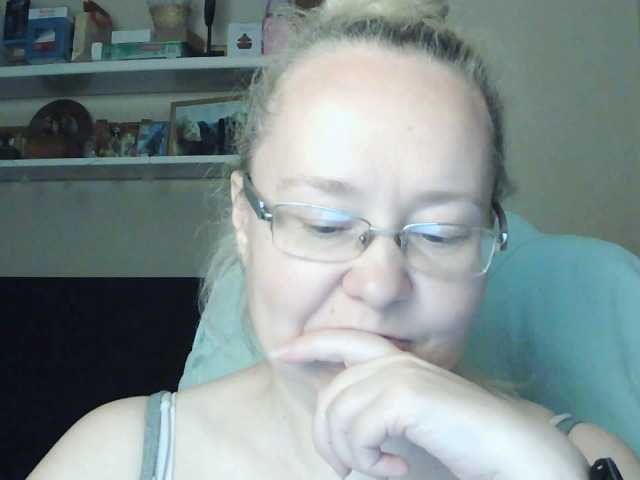 Viola27 live cam on BongaCams