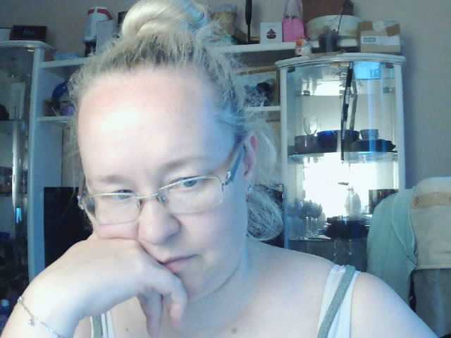 Viola27 live cam on BongaCams