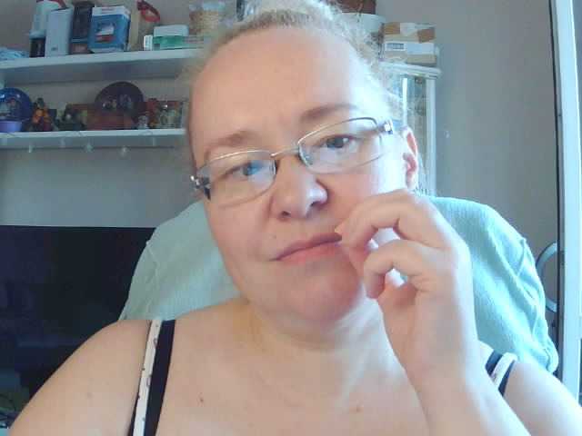 Viola27 live webcam show