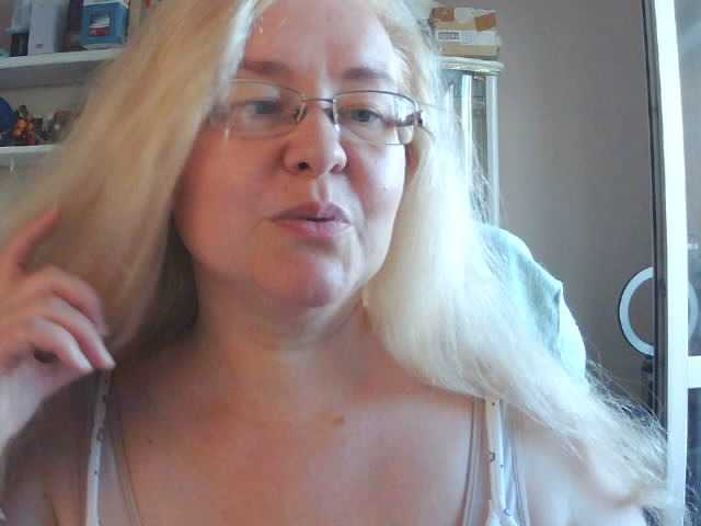 Viola27 live webcam show