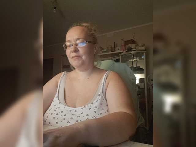 Viola27 live cam on BongaCams