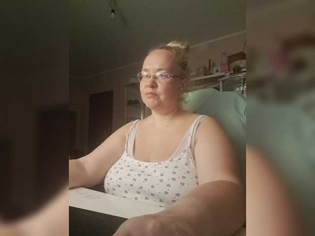 Viola27 live cam on BongaCams