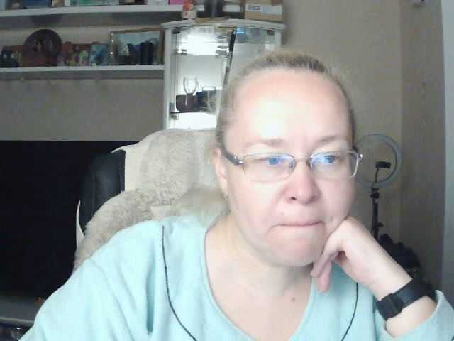 Viola27 live cam on BongaCams