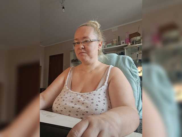 Viola27 live cam on BongaCams