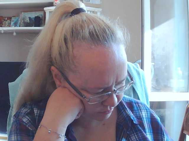 Viola27 live cam on BongaCams