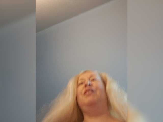 Viola27 live cam on BongaCams