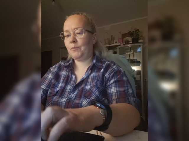 Viola27 live cam on BongaCams