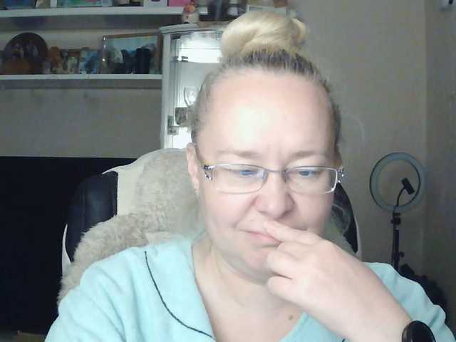 Viola27 live cam on BongaCams