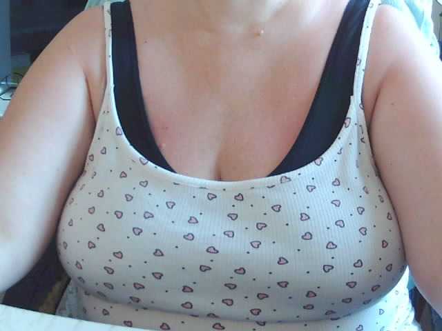 Viola27 live webcam show
