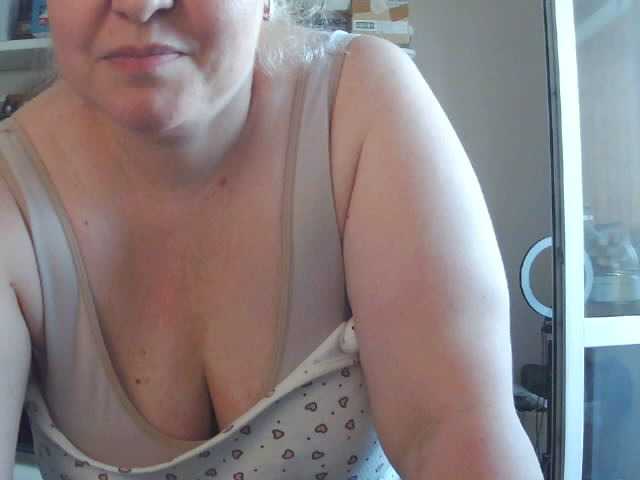 Viola27 live webcam show