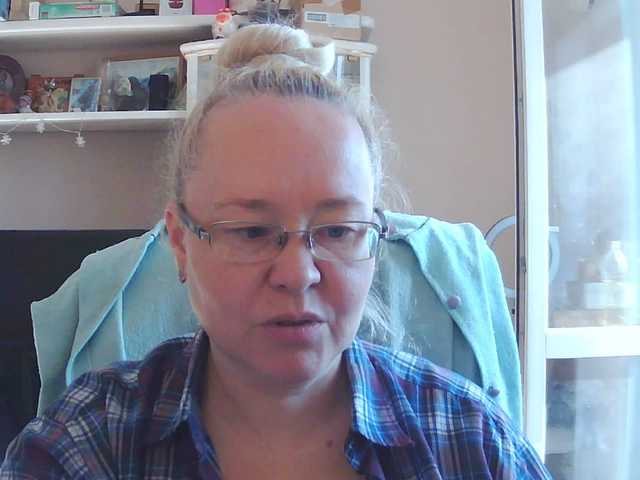 Viola27 live cam on BongaCams