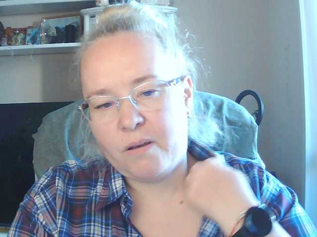 Viola27 live cam on BongaCams