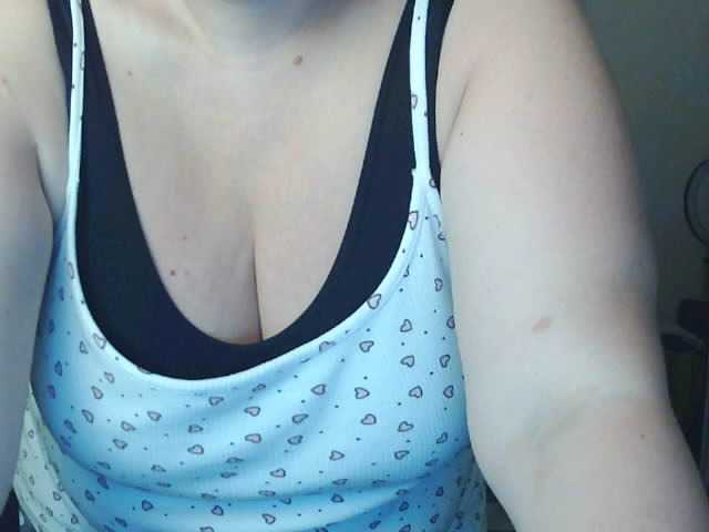 Viola27 live cam on BongaCams