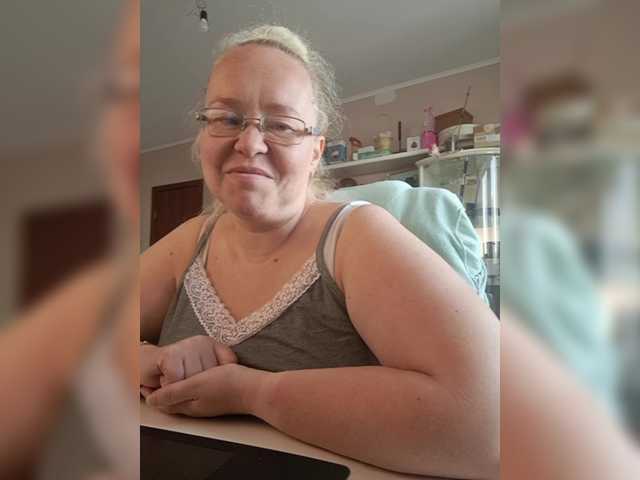 Viola27 live cam on BongaCams