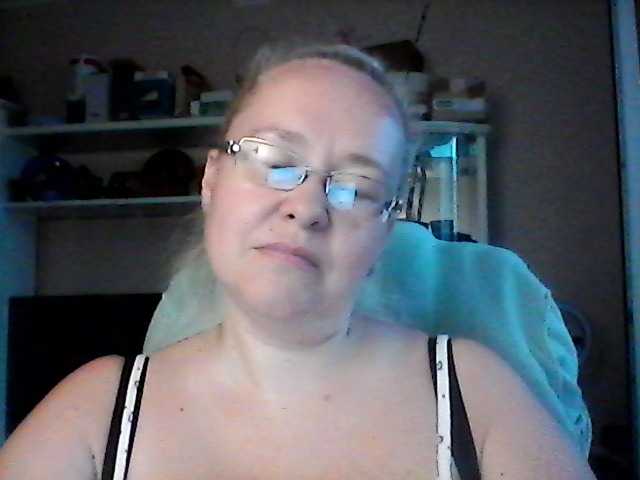 Viola27 live cam on BongaCams