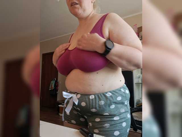 Viola27 live cam on BongaCams