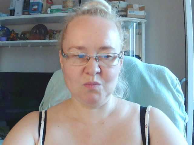 Viola27 live webcam show