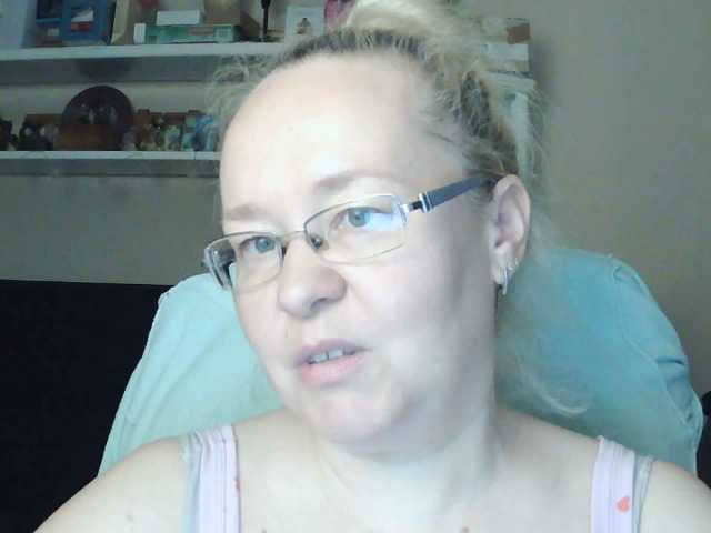 Viola27 live cam on BongaCams