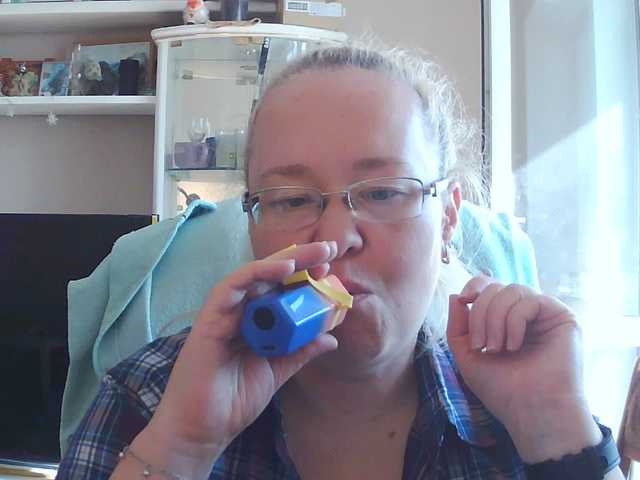 Viola27 live cam on BongaCams