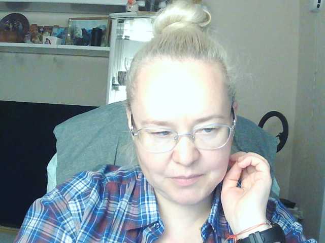 Viola27 live cam on BongaCams