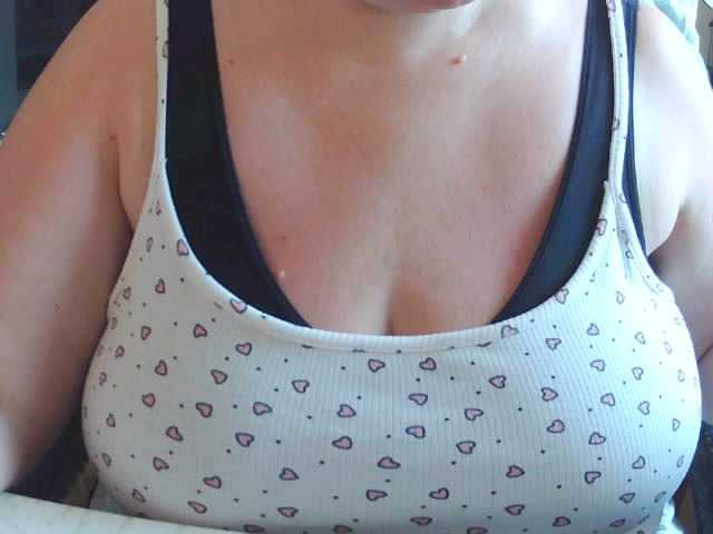 Viola27 live webcam show