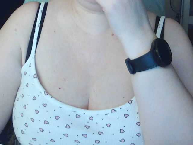 Viola27 live webcam show