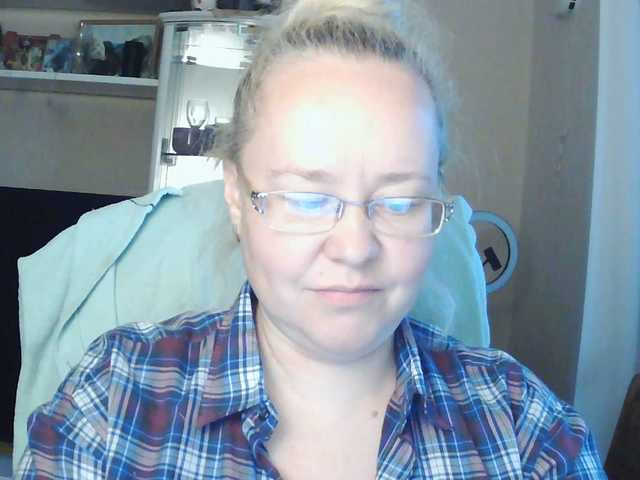 Viola27 live cam on BongaCams