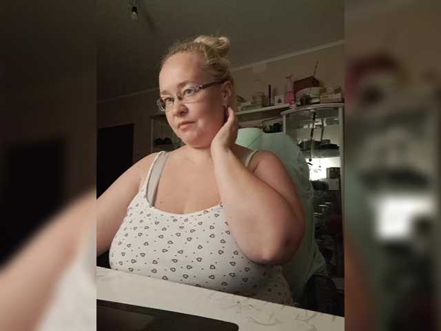 Viola27 live cam on BongaCams