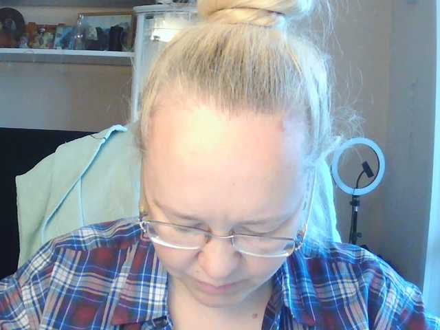 Viola27 live cam on BongaCams