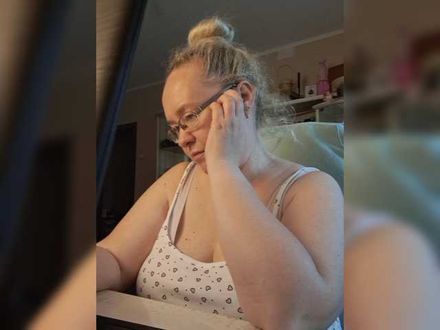 Viola27 live cam on BongaCams