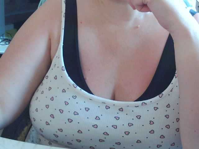 Viola27 live webcam show