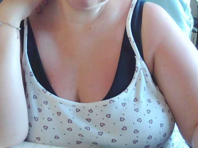 Viola27 live cam