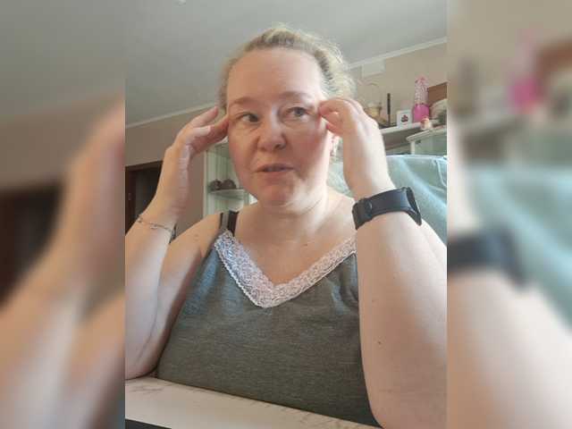 Viola27 live cam on BongaCams