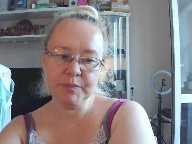 Viola27 live cam on BongaCams