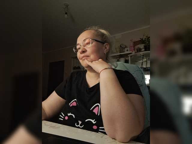 Viola27 live cam on BongaCams
