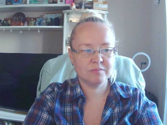 Viola27 live cam on BongaCams