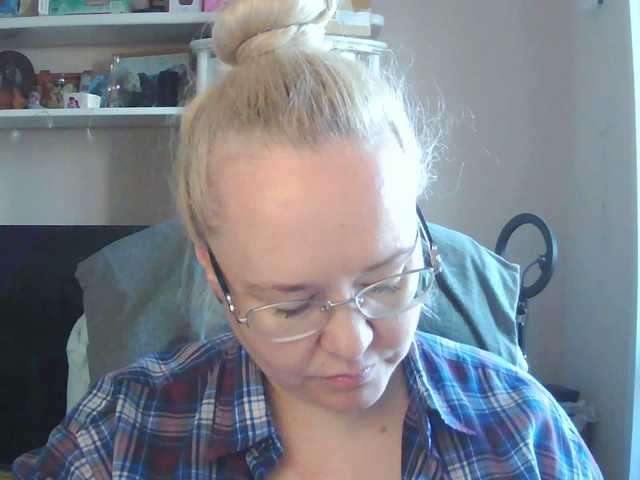Viola27 live cam on BongaCams