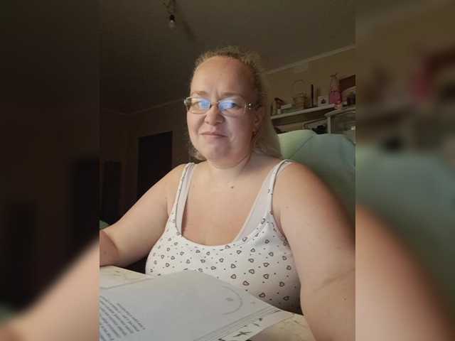 Viola27 live cam on BongaCams