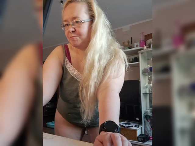 Viola27 live cam on BongaCams